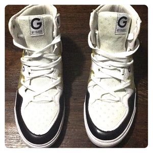 Guess white and Black tennis shoes